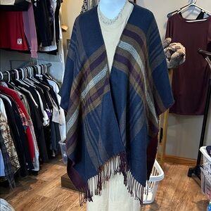 NWT Vince Camuto Elegant Blue and Brown Plaid poncho